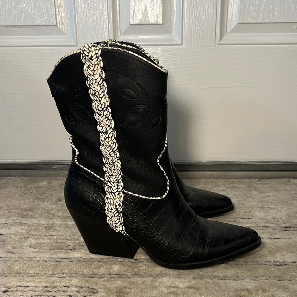 Dolce Vita Lakely Croc Embossed Western Boot (Women)